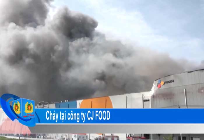 Cháy lớn tại công ty CJ food huyện nhà bè
